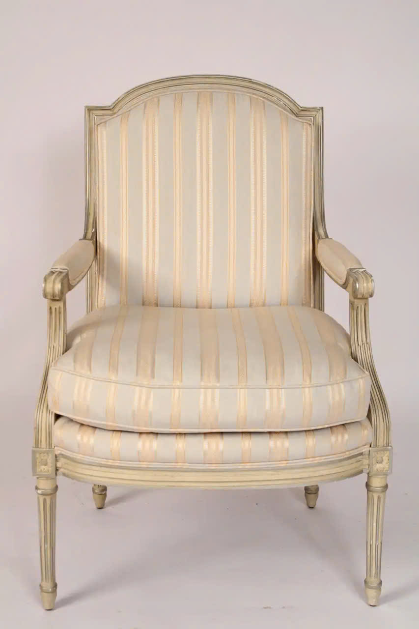 GHẾ CỔ ĐIỂN AMRCHAIR LOUIS 16 - BỌC VẢI THEO YÊU CẦU